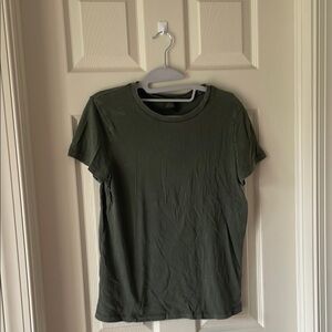 Wild Fable Olive Green Short Sleeve Tee